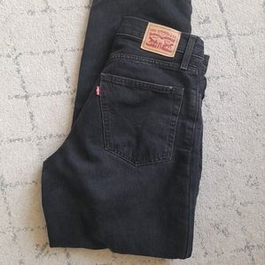 Black Levis